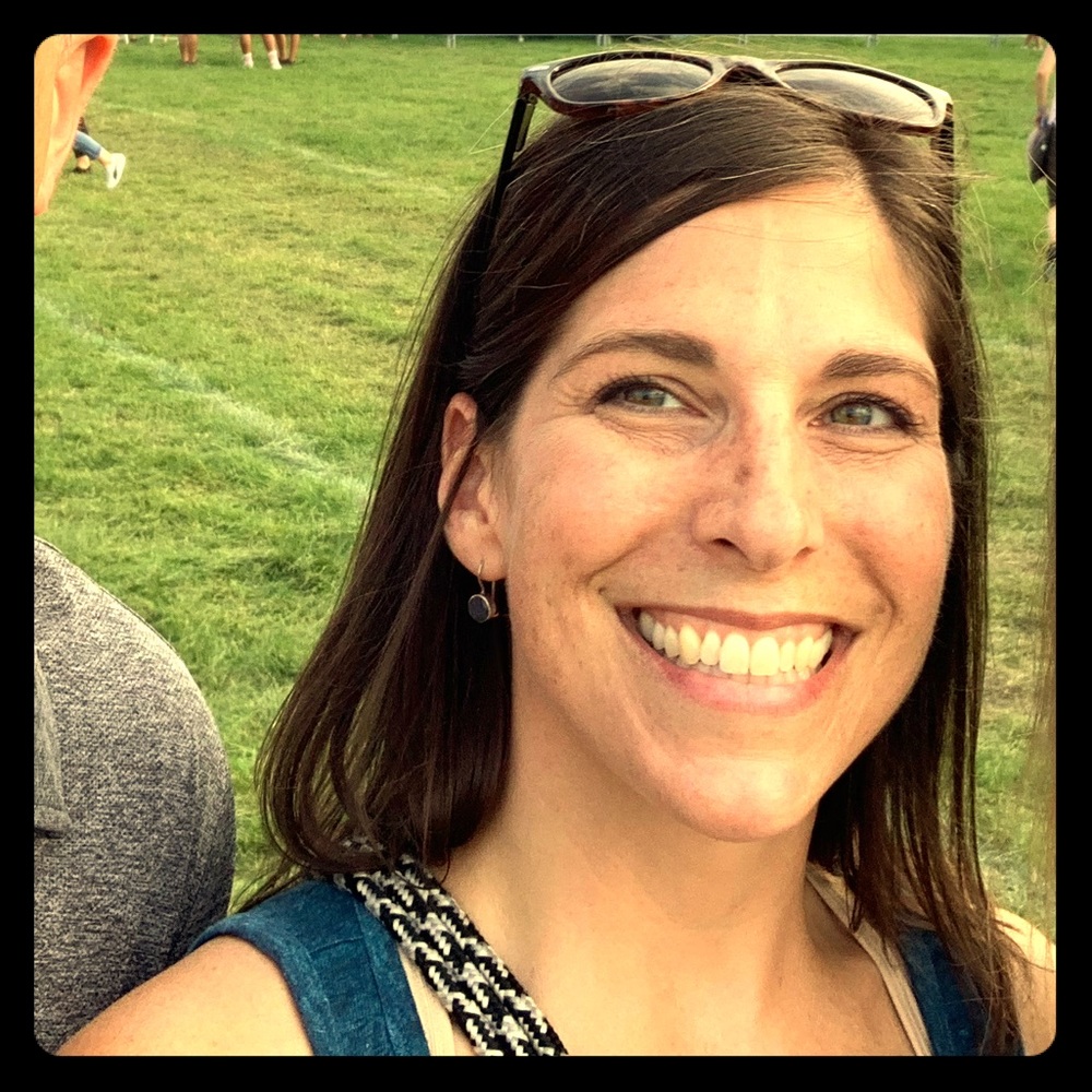 Meet your Posher, Leigh